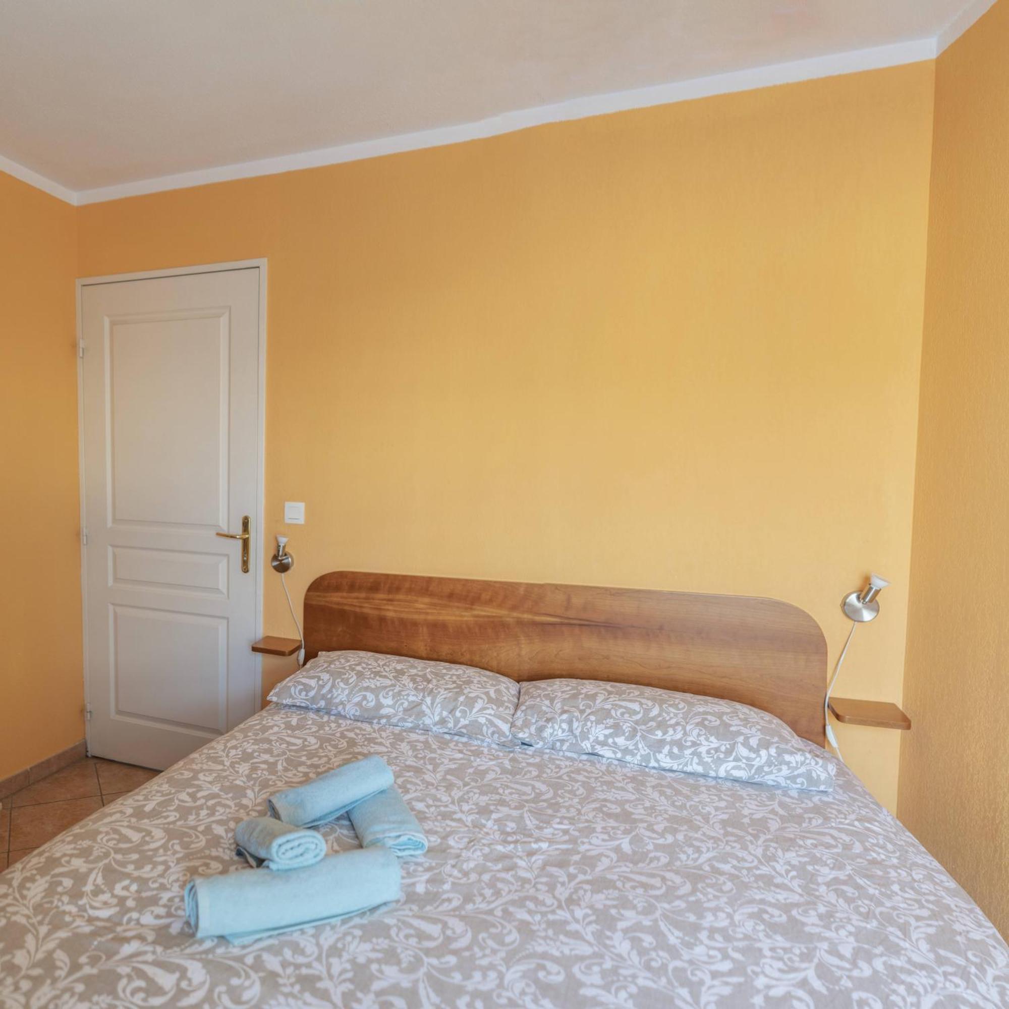 La Petit Maisonette De Manu Cannes Exterior photo